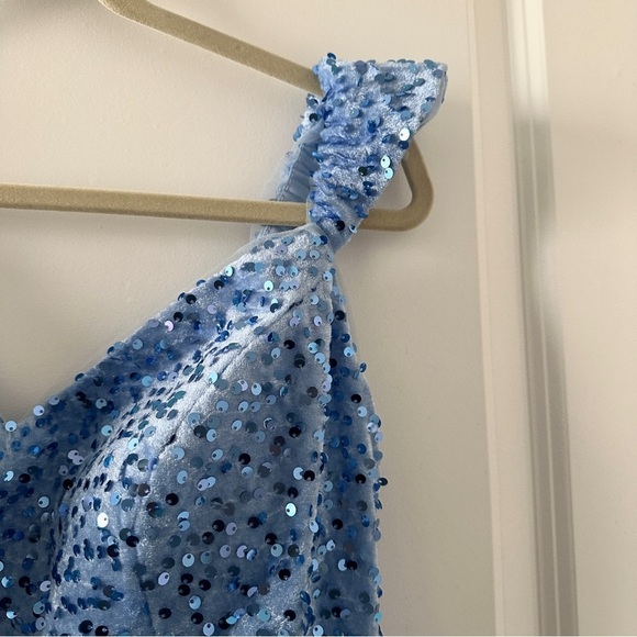 Miss Veil Pastel Blue Sequin Formal Maxi Dress Size Medium Sweetheart Leg Slit - Picture 6 of 16